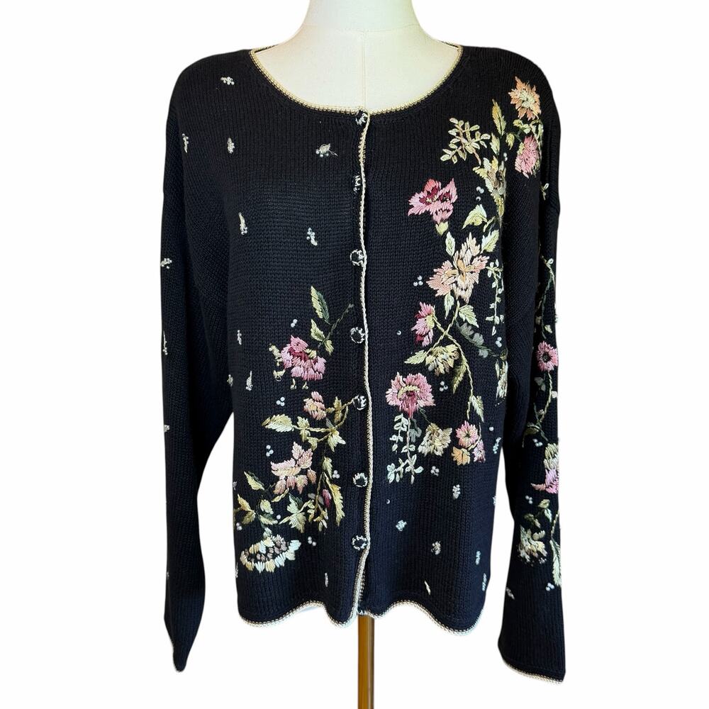 Tiara Vintage Sweater Floral Embroidered Beaded Small